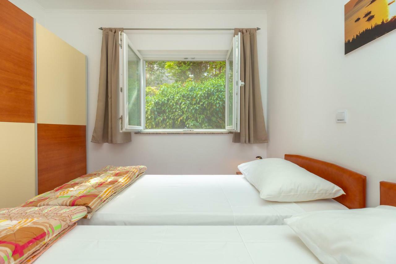 Apartments Vesna ツァヴタット エクステリア 写真