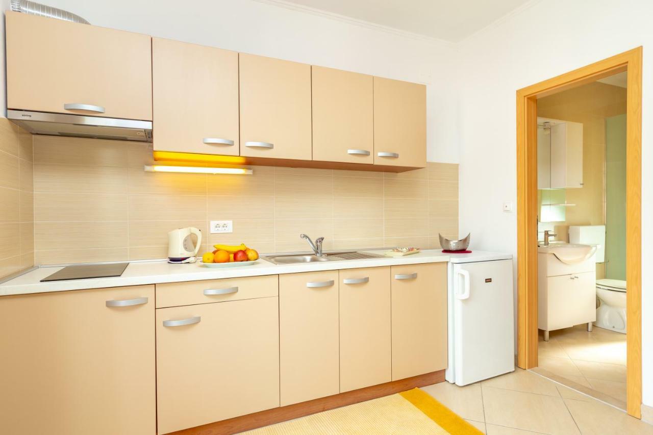 Apartments Vesna ツァヴタット エクステリア 写真