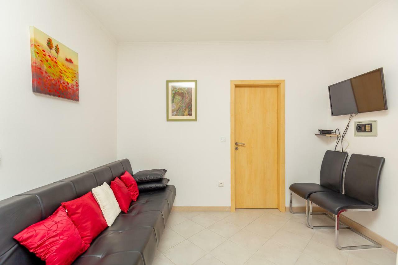 Apartments Vesna ツァヴタット エクステリア 写真