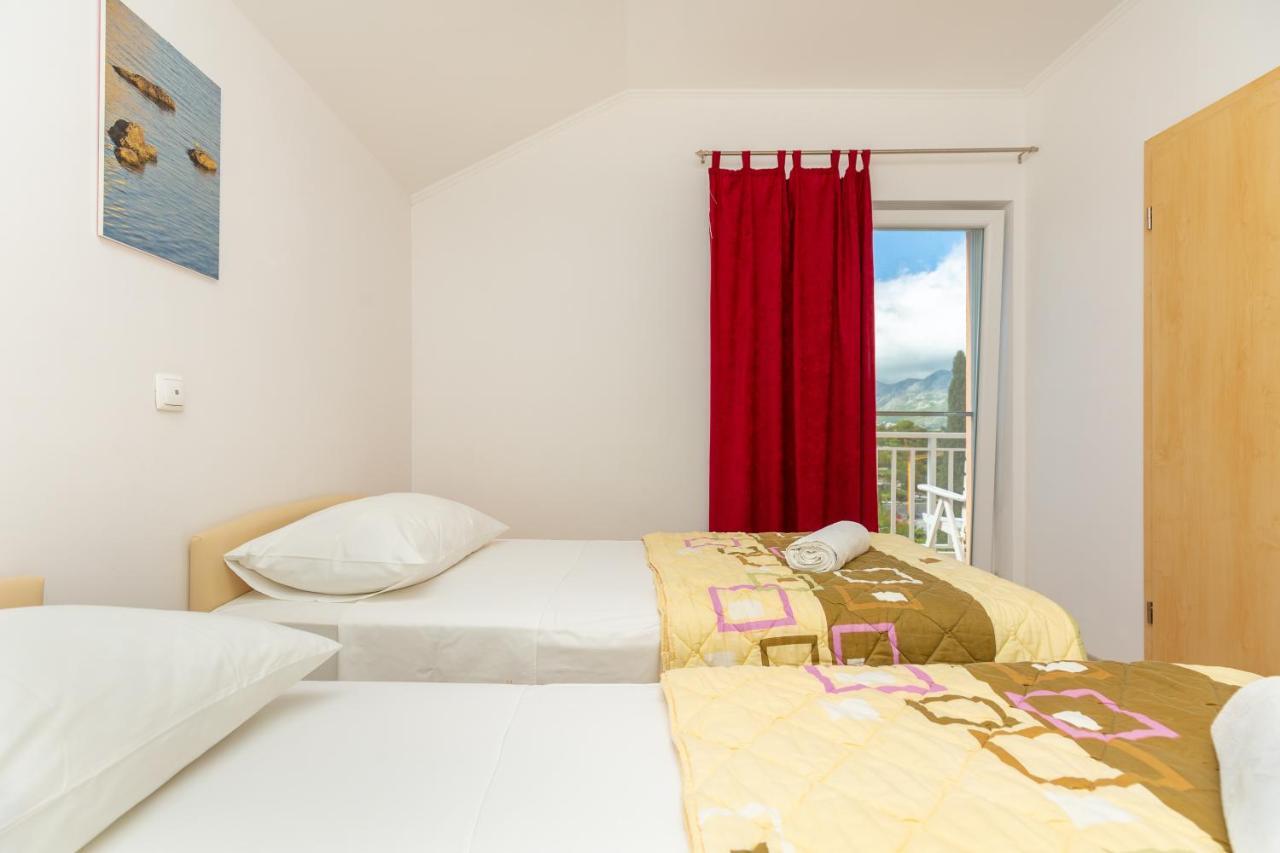 Apartments Vesna ツァヴタット エクステリア 写真